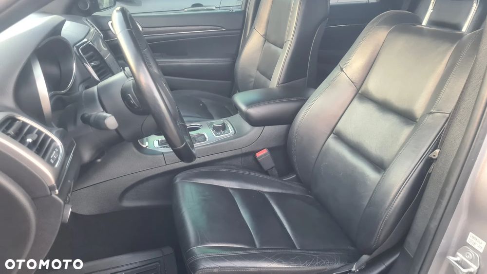 Jeep Grand Cherokee - 11