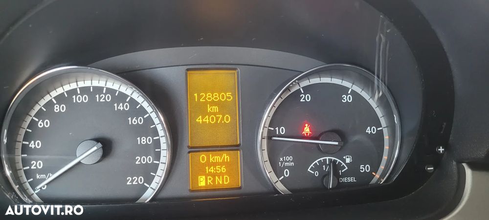 Mercedes-Benz Viano - 1