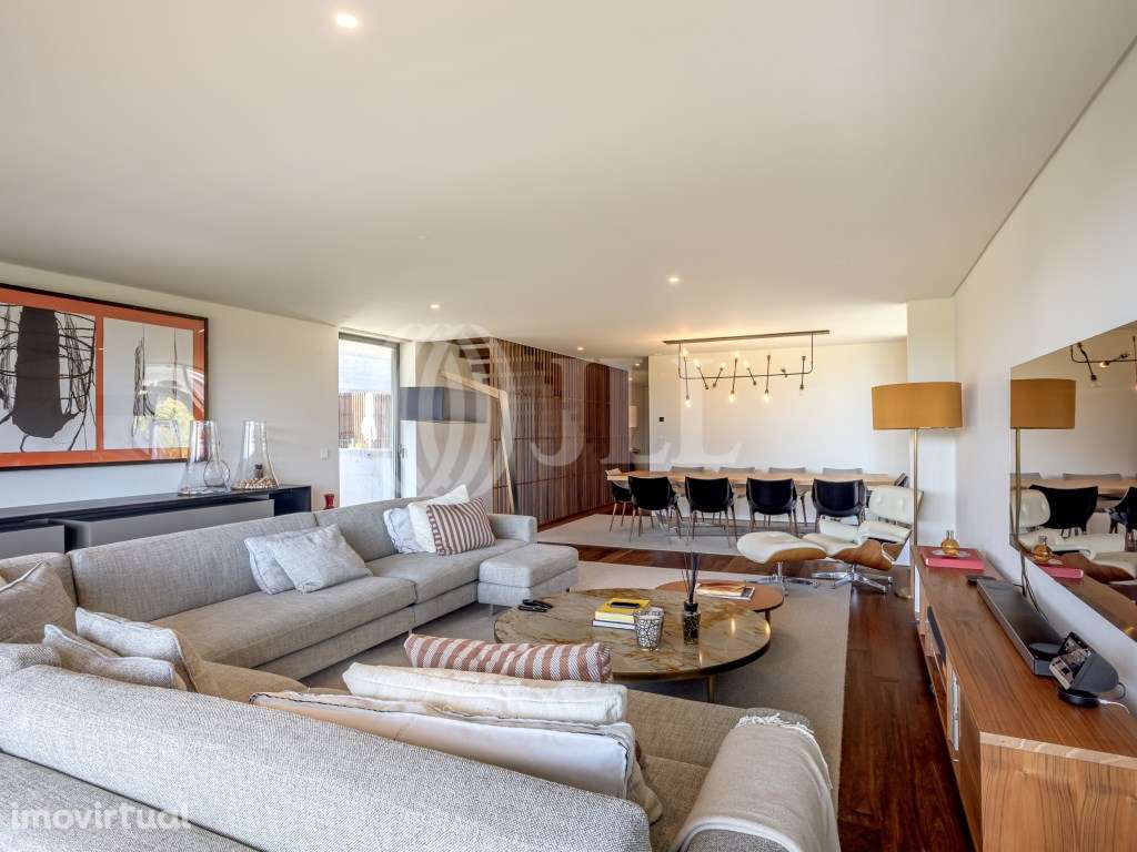 Moradia T4 com piscina e jardim, em Cascais, Lisboa - Grande imagem: 3/29
