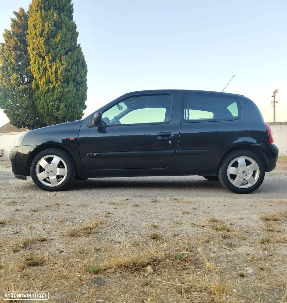 Renault Clio - 10
