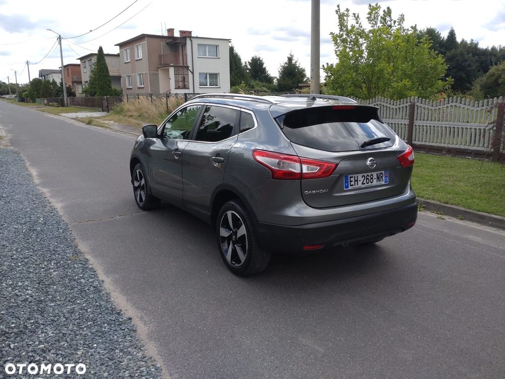 Nissan Qashqai 1.6 dCi Xtronic TEKNA - 11