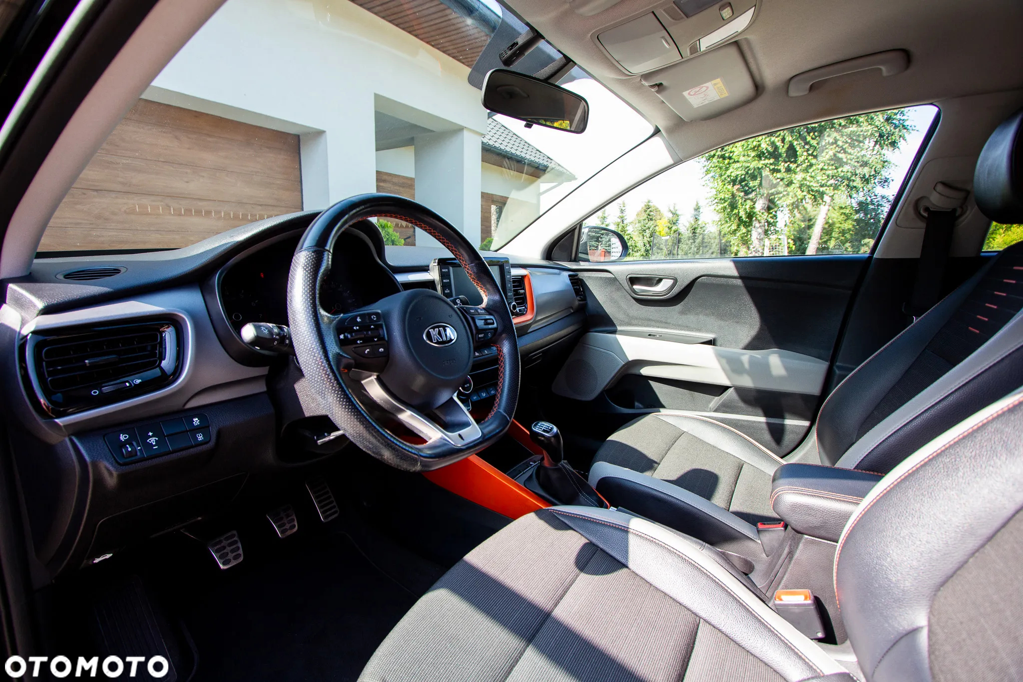 Kia Stonic 1.0 T-GDI L - 10
