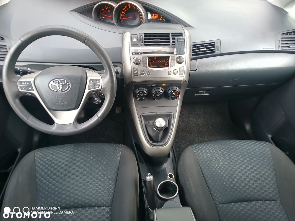 Toyota Verso 2.0 D-4D Edition - 10