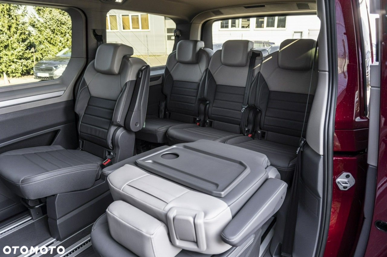 Volkswagen Multivan - 18