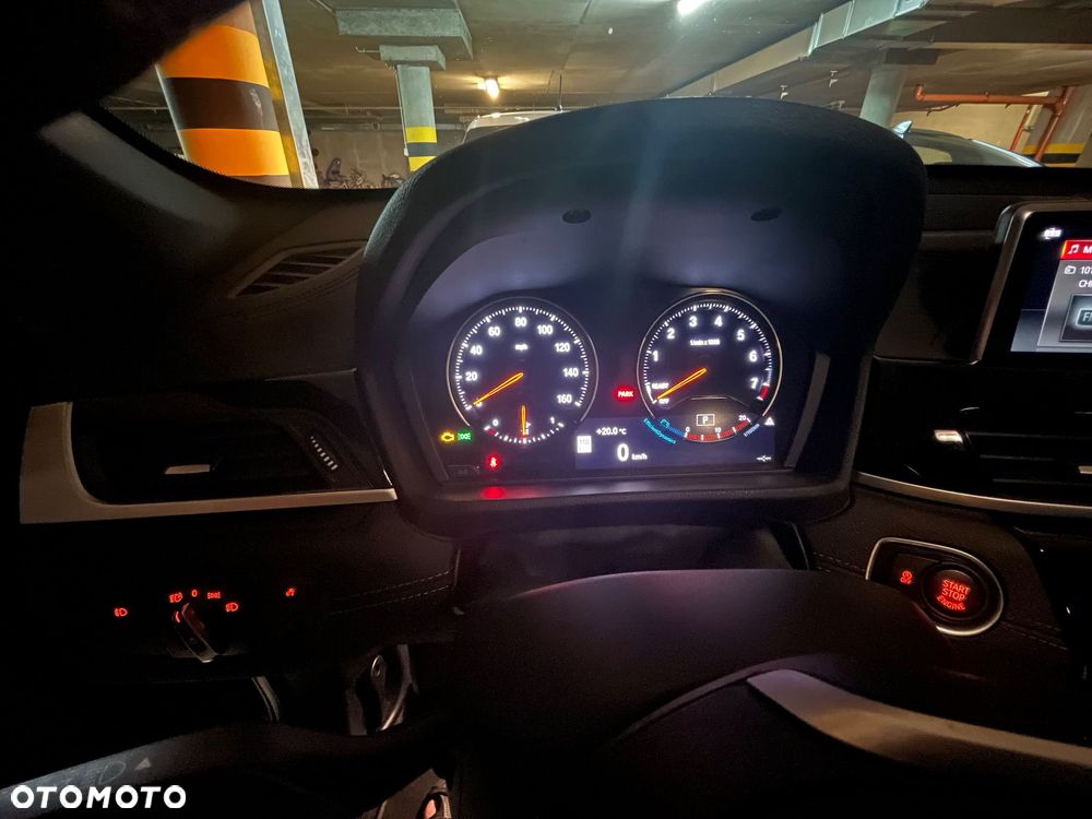 BMW X1 xDrive25i Sport Line - 22