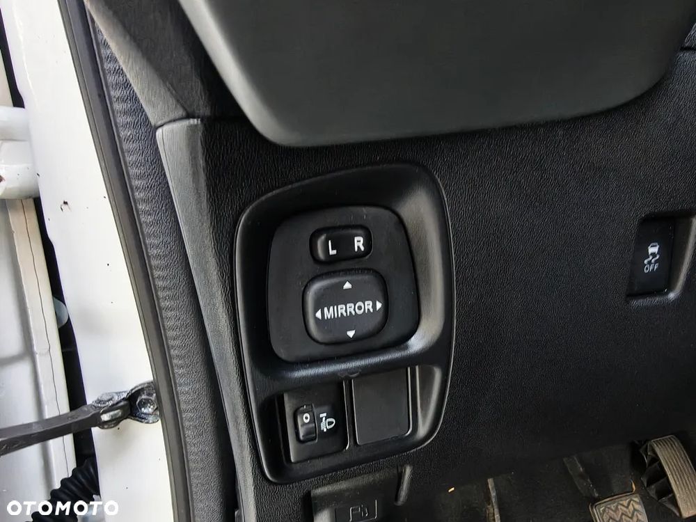 Toyota Aygo x-play touch - 20