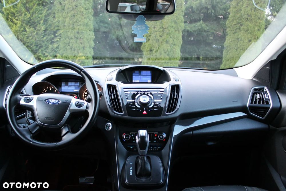 Ford Kuga - 27