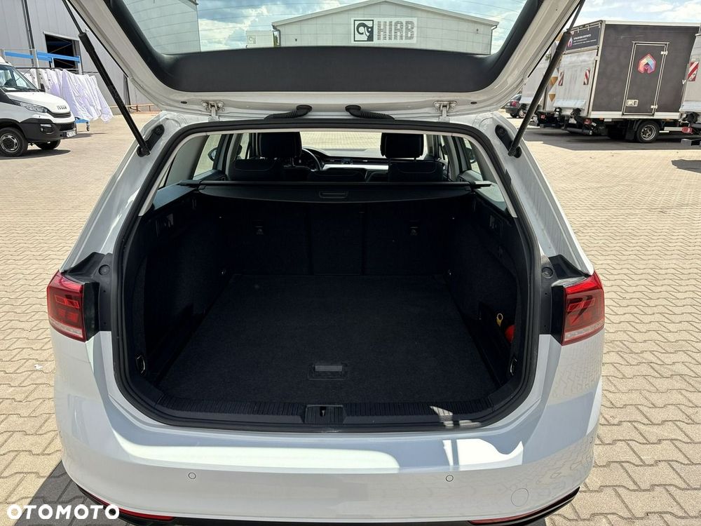 Volkswagen Passat 1.5 TSI EVO Business DSG - 21