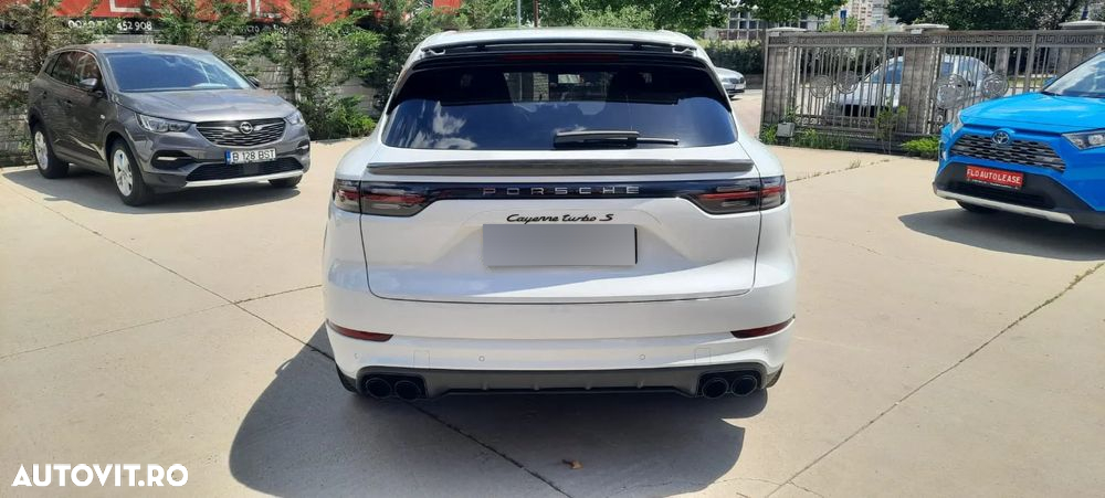 Porsche Cayenne - 4
