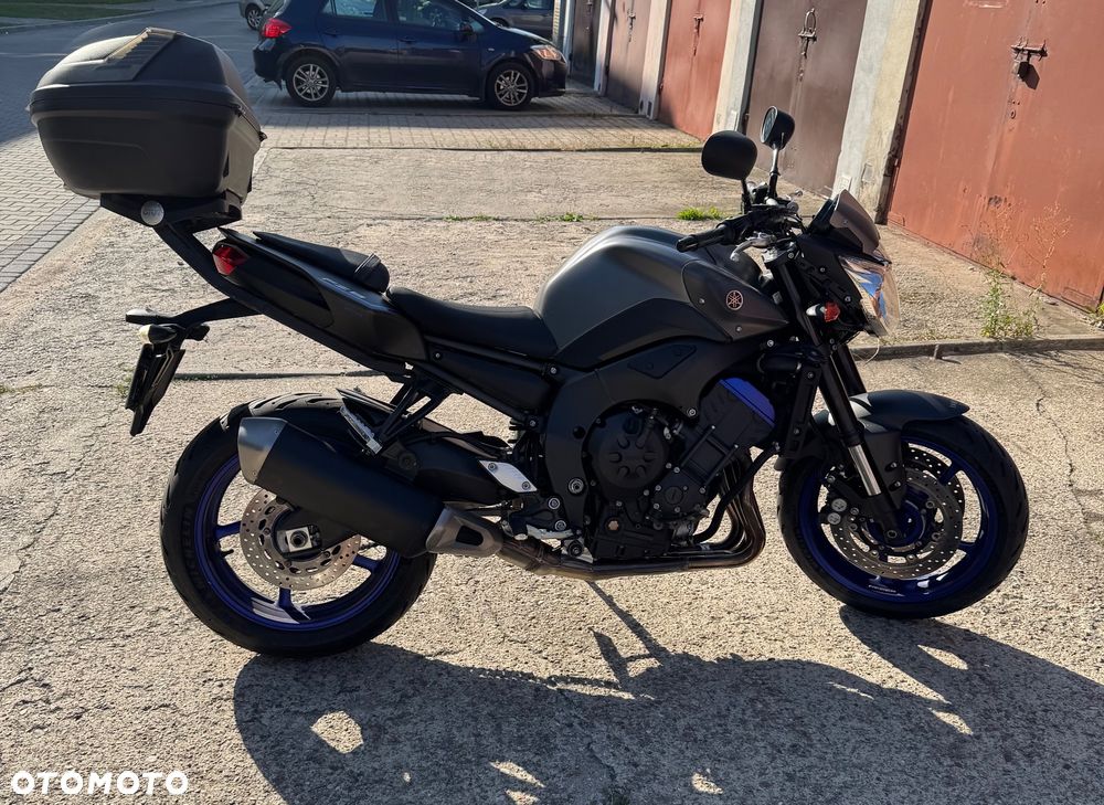 Yamaha FZ8 - 4