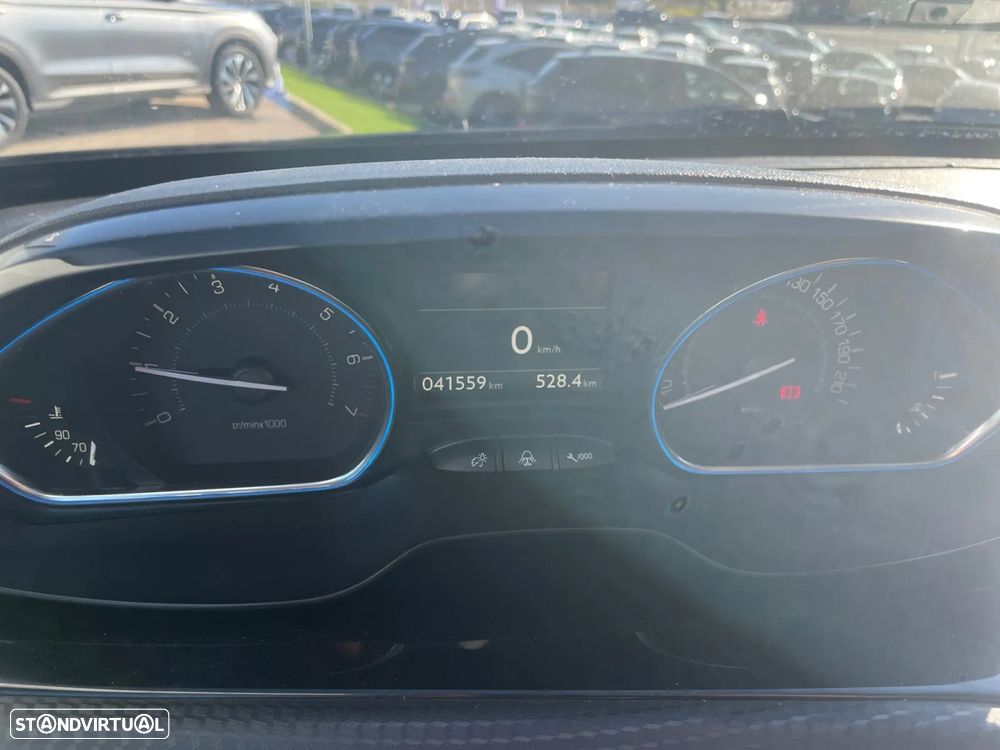 Peugeot 2008 1.2 PureTech Allure - 13