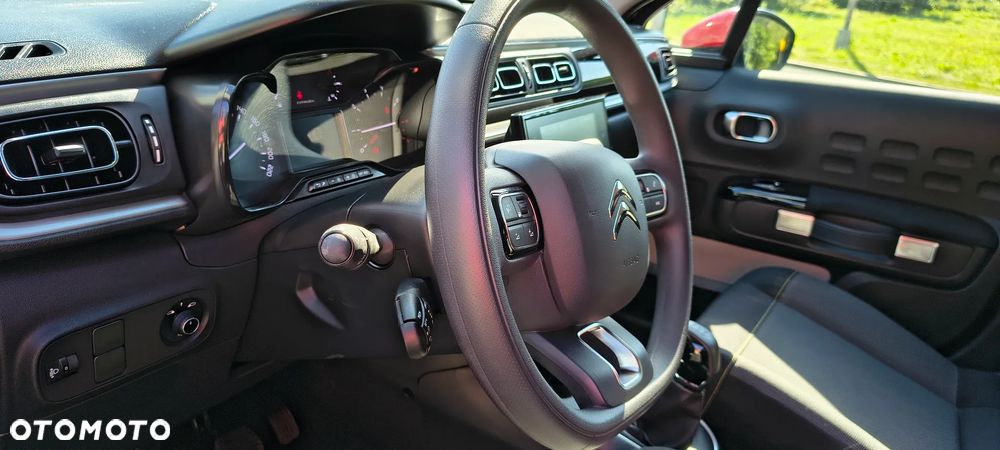 Citroën C3 1.2 PureTech Shine - 24