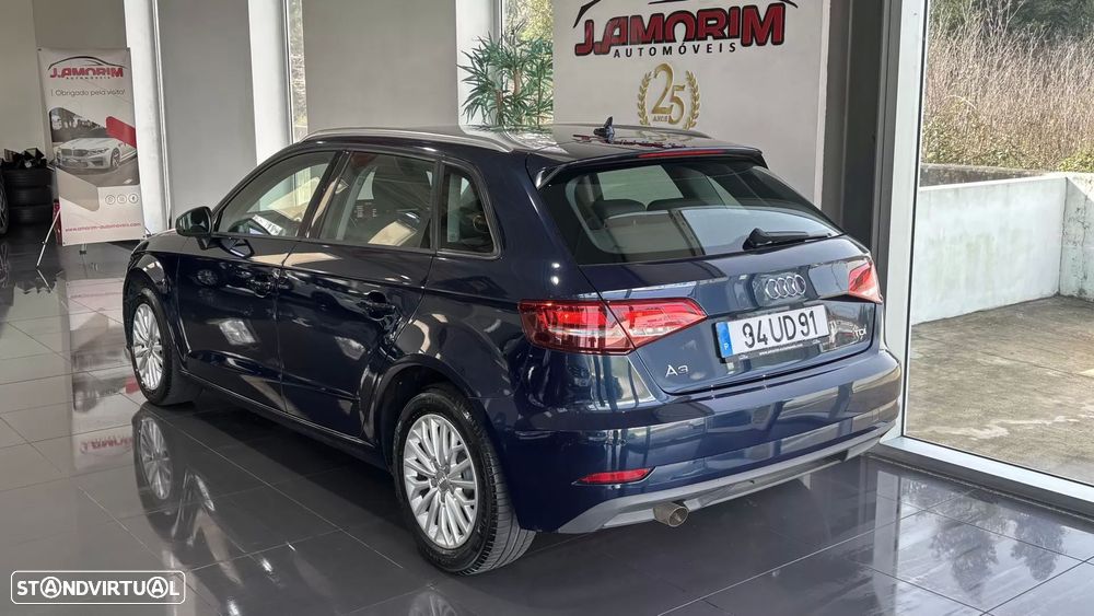 Audi A3 Sportback 30 TDI Sport - 4