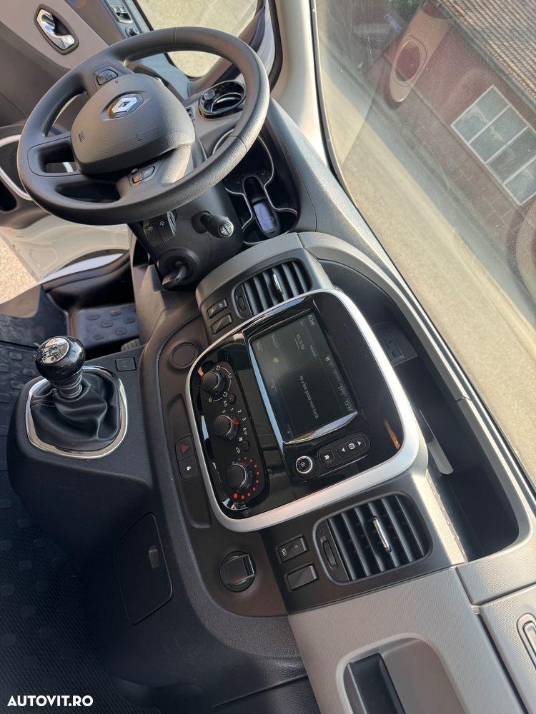 Renault Trafic - 8
