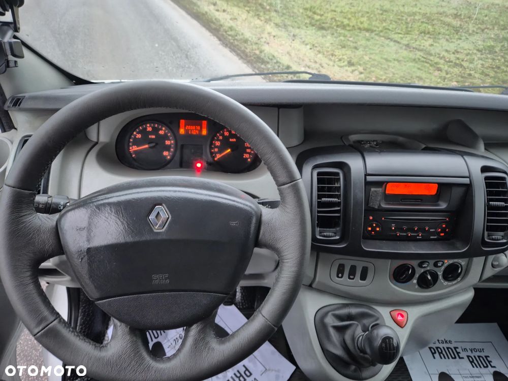 Renault Trafic - 8