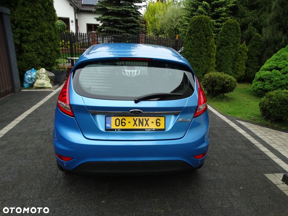 Ford Fiesta - 10