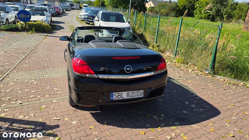 Opel Astra 1.8 Cosmo - 27