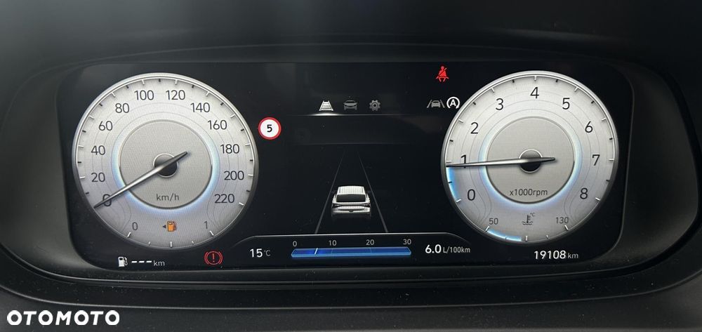 Hyundai i20 - 24