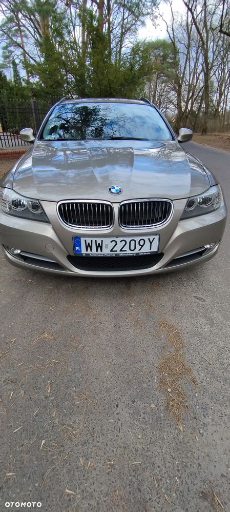BMW Seria 3 320i - 13