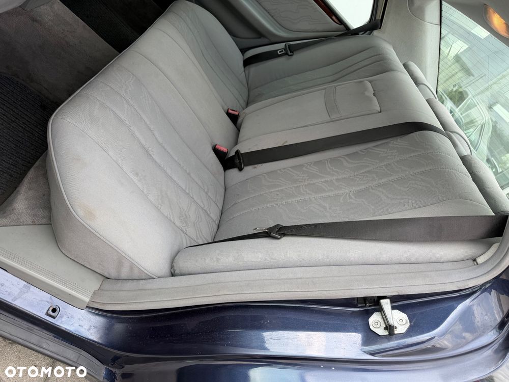 Mercedes-Benz Klasa E 200 CDI Classic - 17