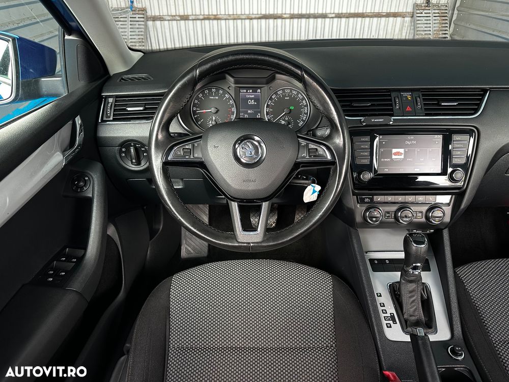 Skoda Octavia 1.6 TDI (Green tec) DSG Ambition - 8