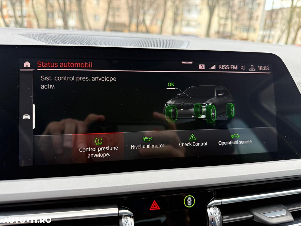 BMW Seria 3 320i Aut. - 7