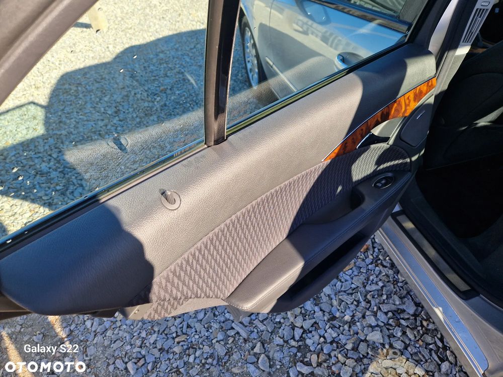 Mercedes-Benz Klasa E - 13