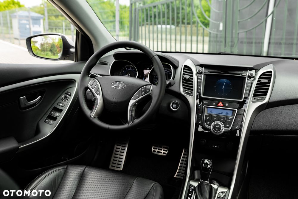 Hyundai i30 blue 1.6 GDI DCT Premium - 25