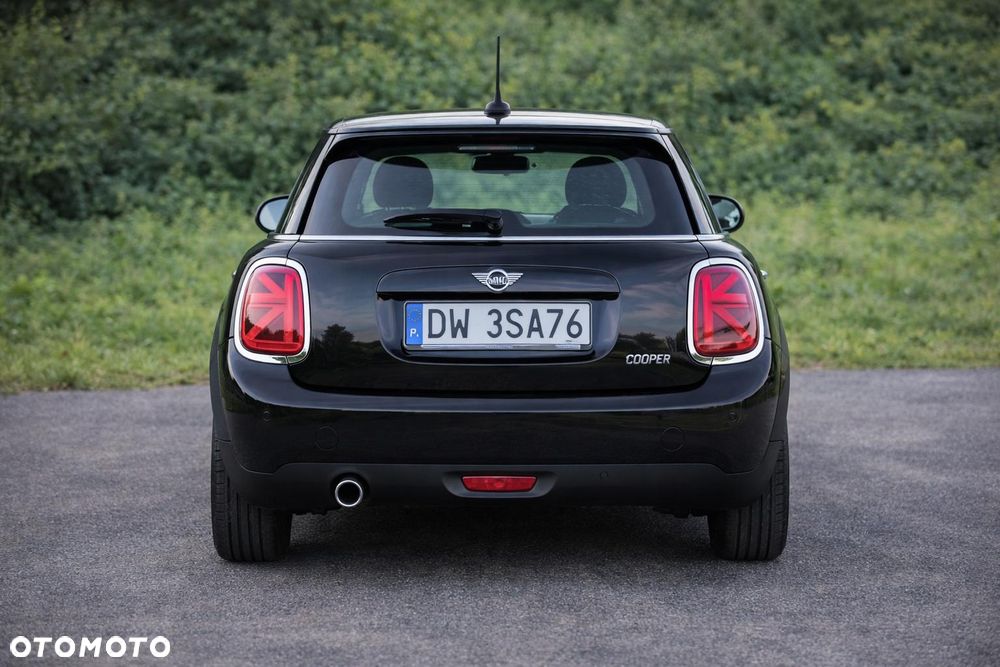 MINI Cooper Standard - 2