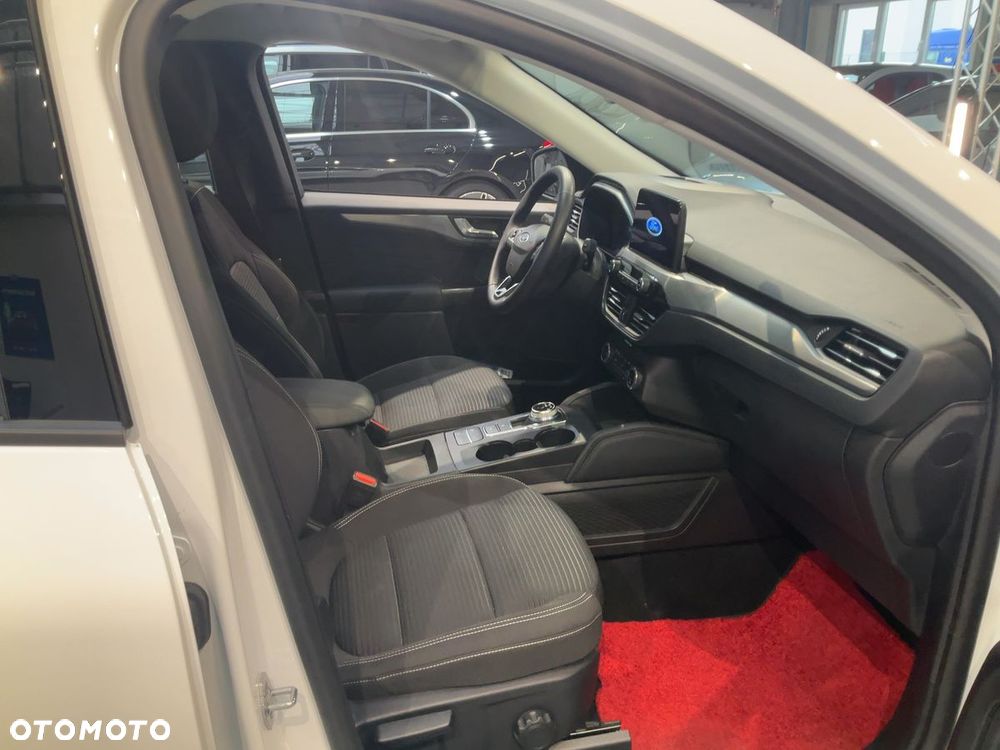Ford Kuga 2.5P PHEV FWD Titanium - 4