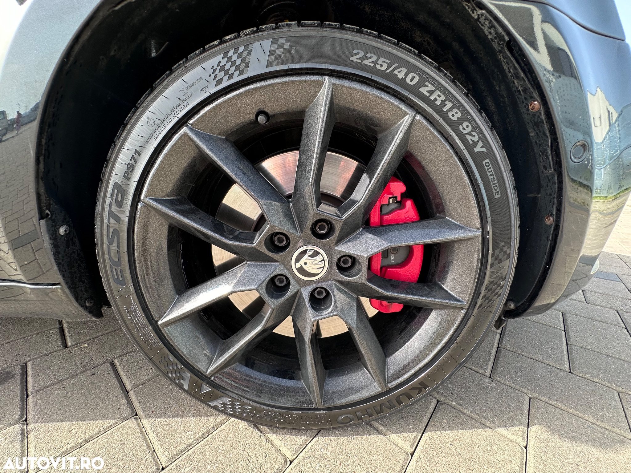 Skoda Octavia 2.0 TDI DSG RS - 5