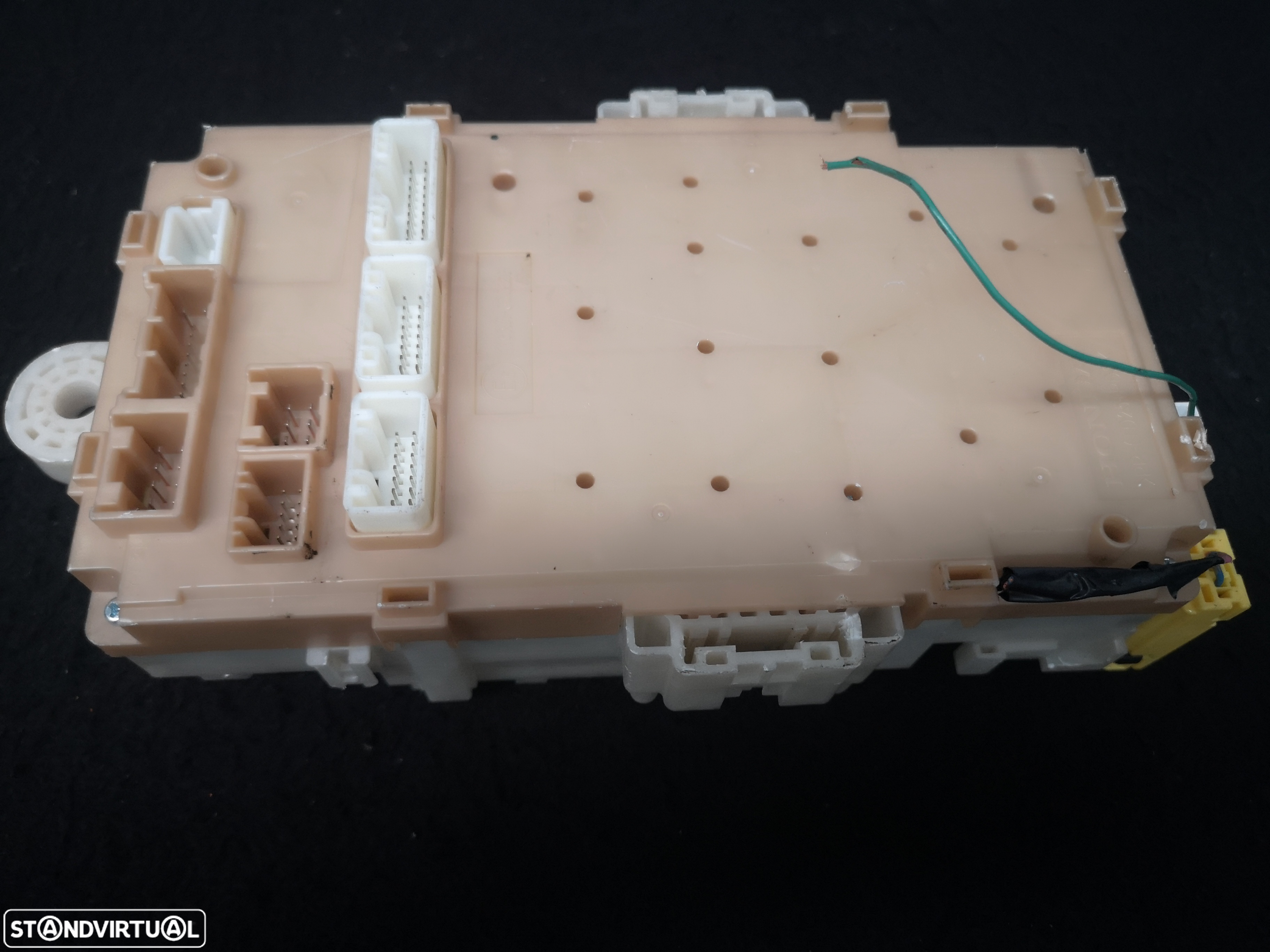 Caixa de FUSIVEIS  Originais Honda hrv 2016+ - 6