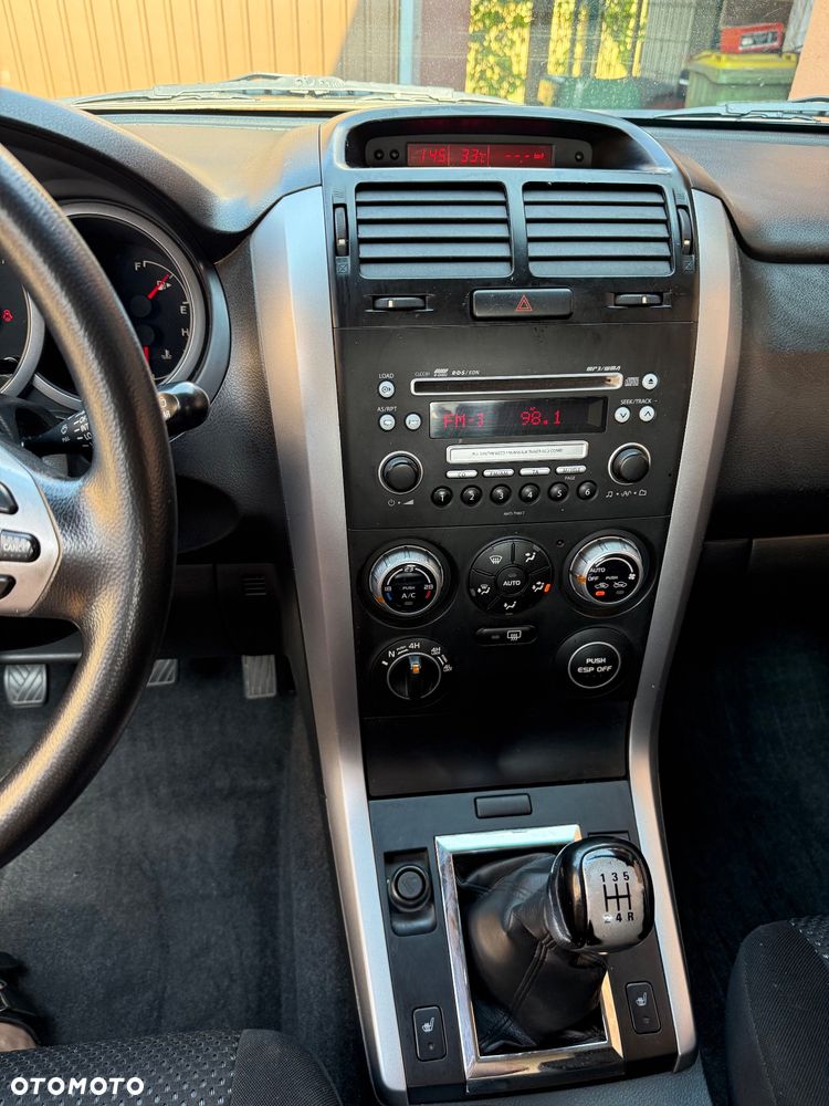 Suzuki Grand Vitara 1.9 DDiS Comfort - 14