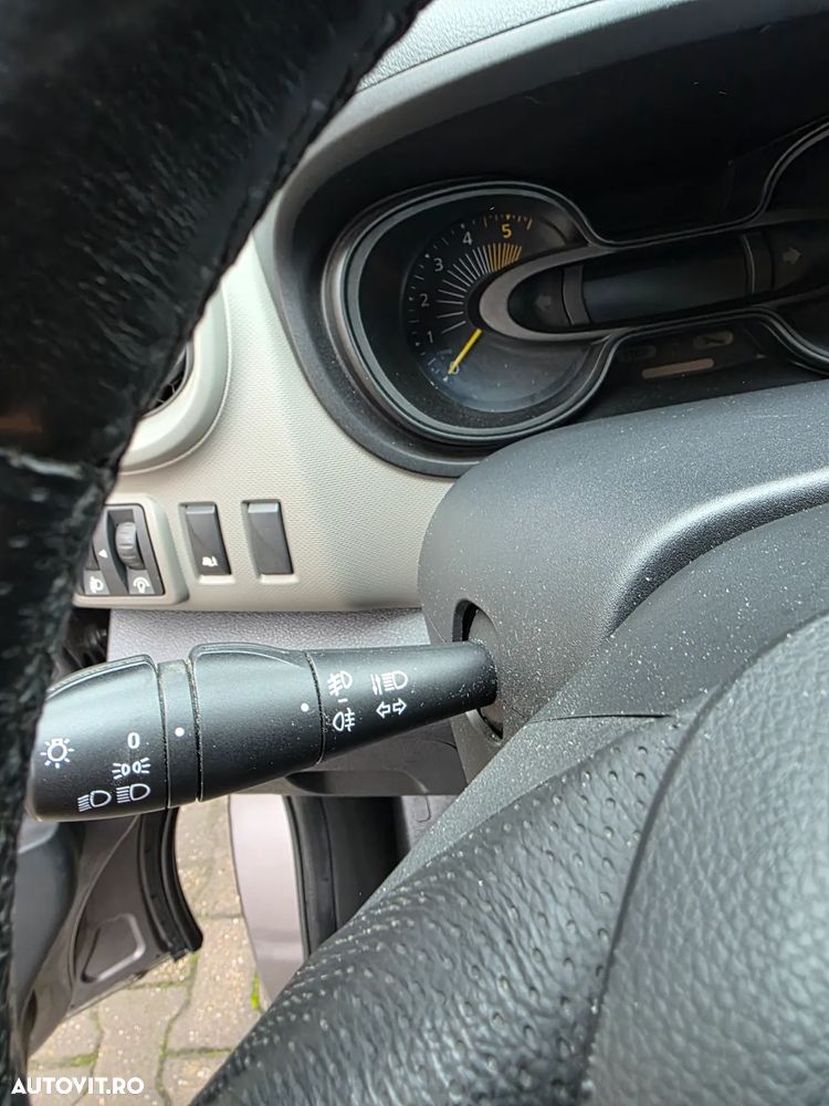Renault Trafic - 19