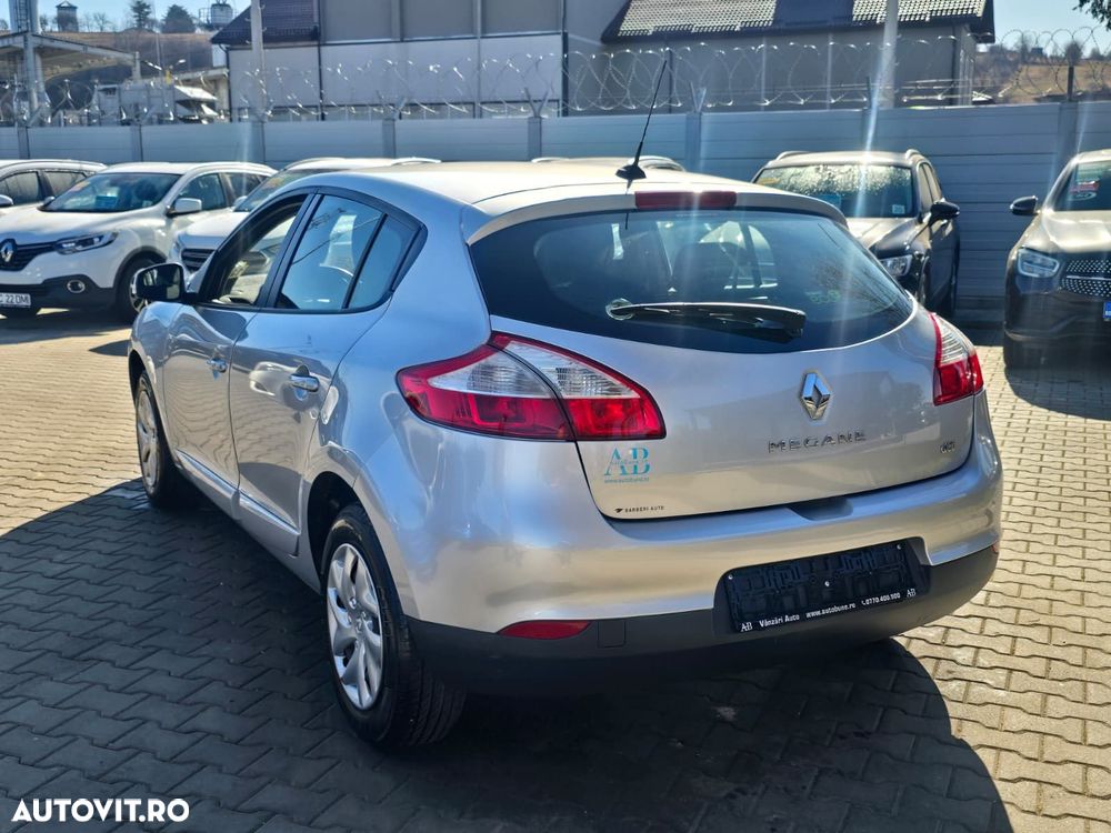 Renault Megane 1.5 dCI Intens - 4