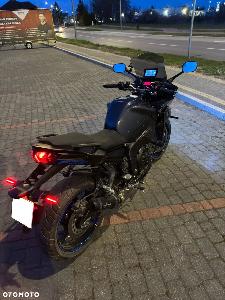 Yamaha FZ8 - 38