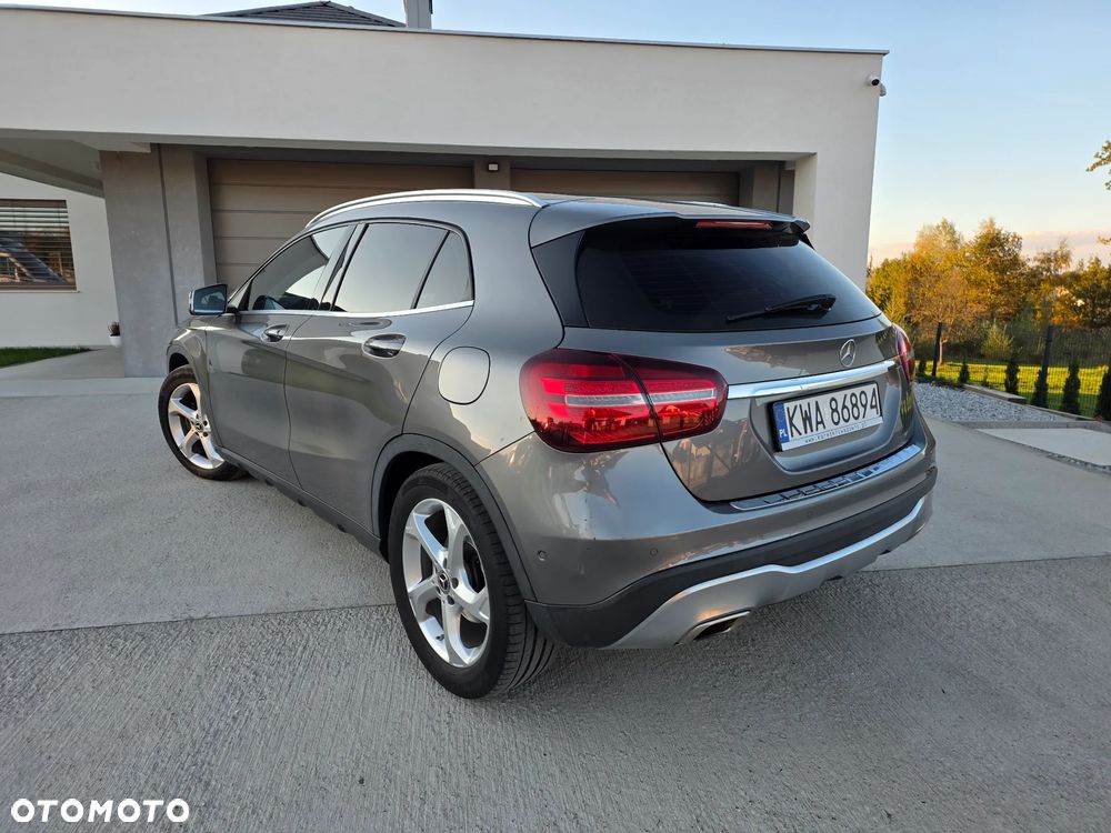 Mercedes-Benz GLA 200 7G-DCT Urban - 21