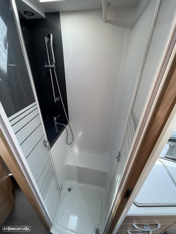 Adria Matrix 640 DC GT Edition c.central e basculante - 33