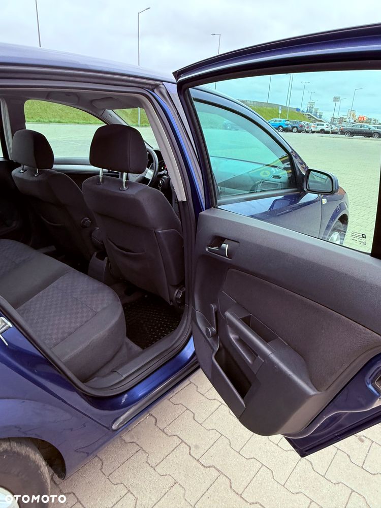 Opel Astra 1.8 Sport - 11