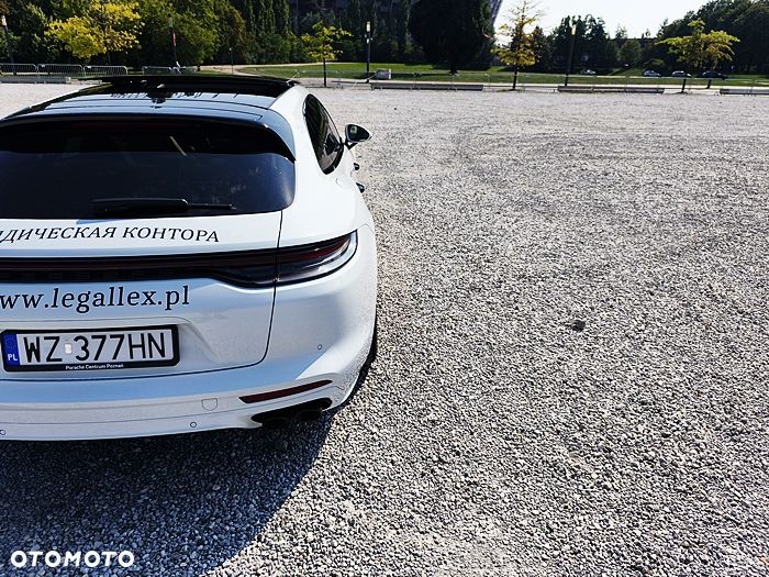 Porsche Panamera 4 E-Hybrid - 10