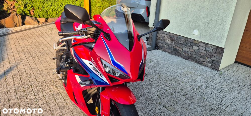 Honda CBR - 6