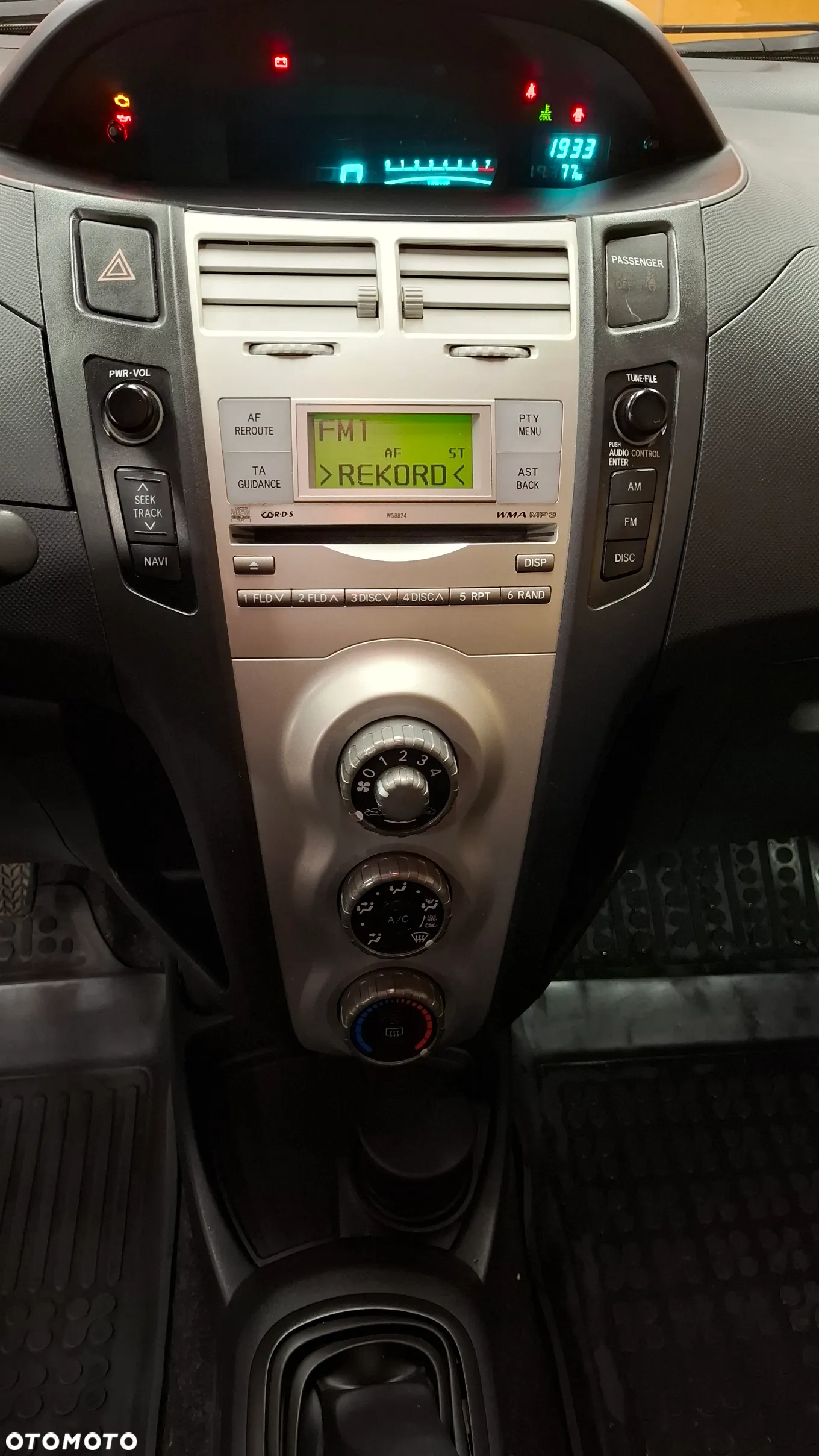 Toyota Yaris 1.3 VVT-i Luna - 16
