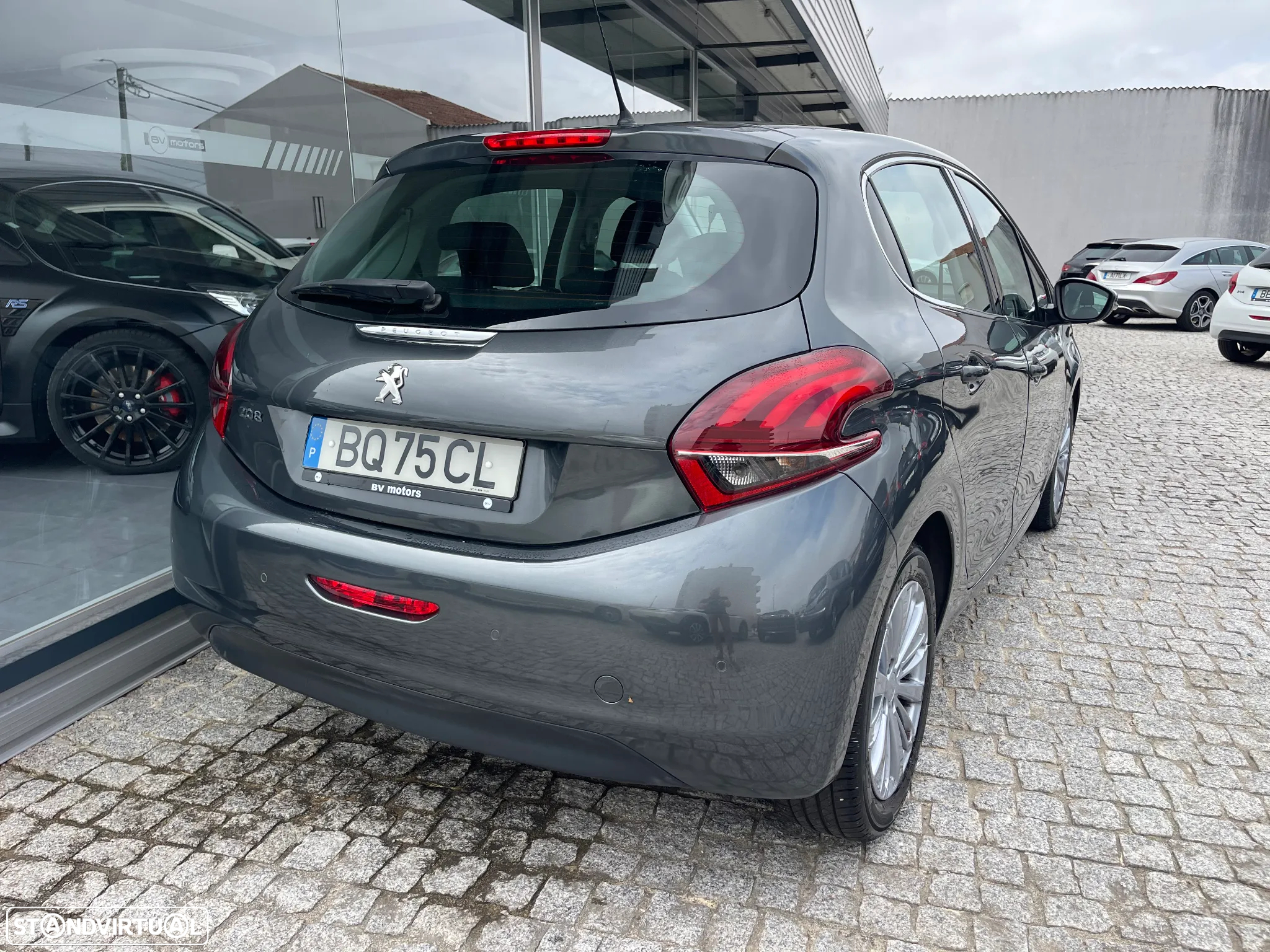 Peugeot 208 1.2 PureTech Allure - 15