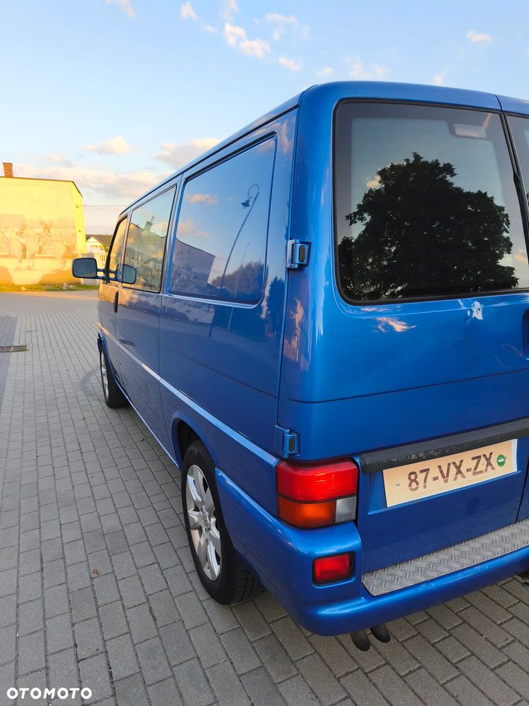 Volkswagen Transporter - 25