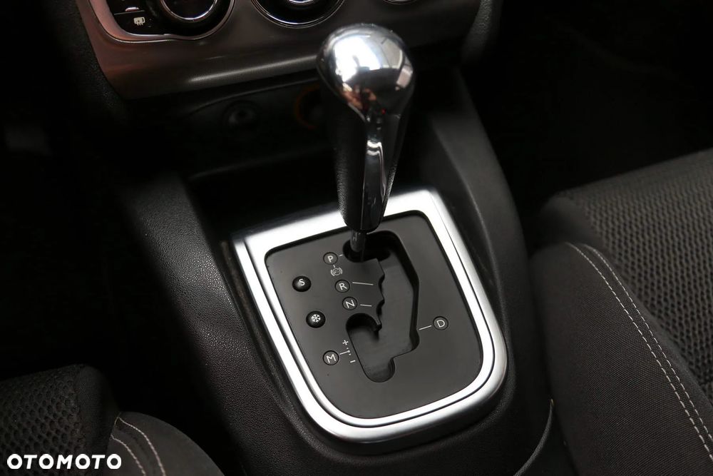 Citroën C4 BlueHDi 120 Stop&Start EAT6 Selection - 18