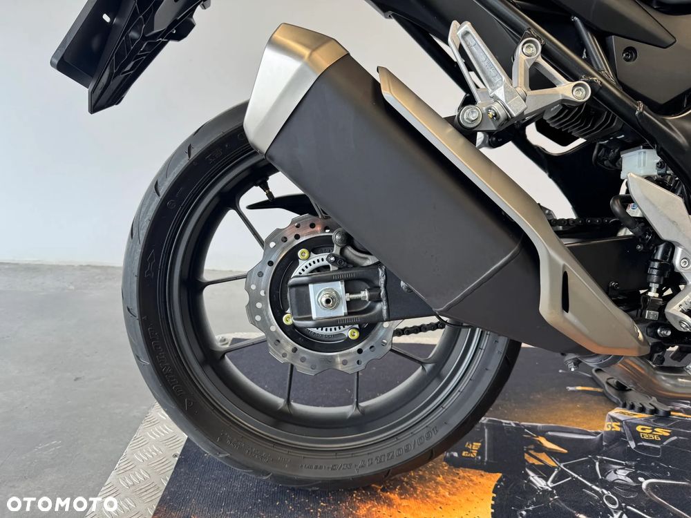 Honda CB - 15