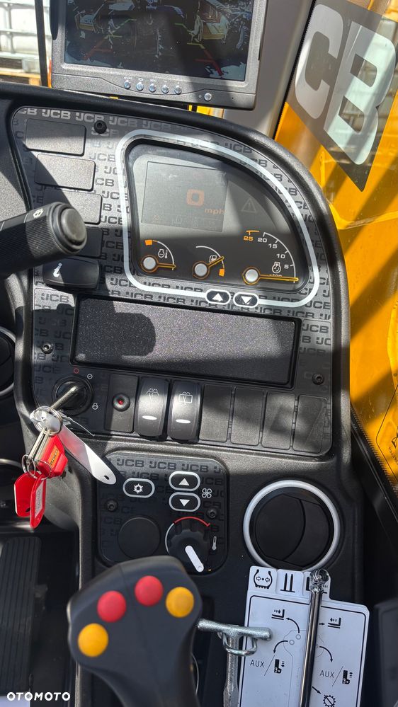 JCB 535 95 Fabrycznie Nowa 2026 klimatyzacja - 6
