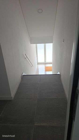 Apartamento arrendamento Belas - Grande imagem: 3/5