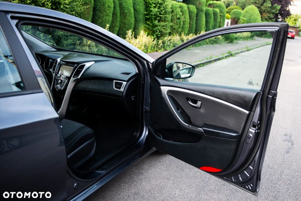 Hyundai i30 1.4 Comfort - 36