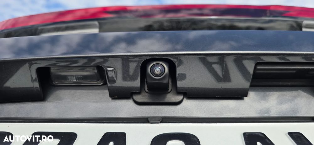 Toyota C-HR 1.8 Hybrid Team Deutschland - 29